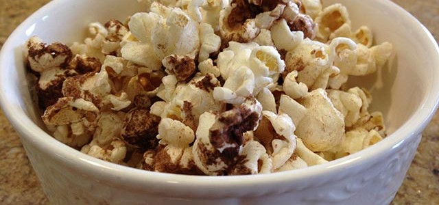 chocolate shakeology drizzled popcorn